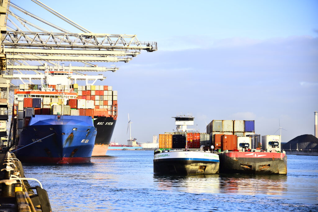 Portbase en Nextlogic werken samen aan optimale doorstroming containerbinnenvaart